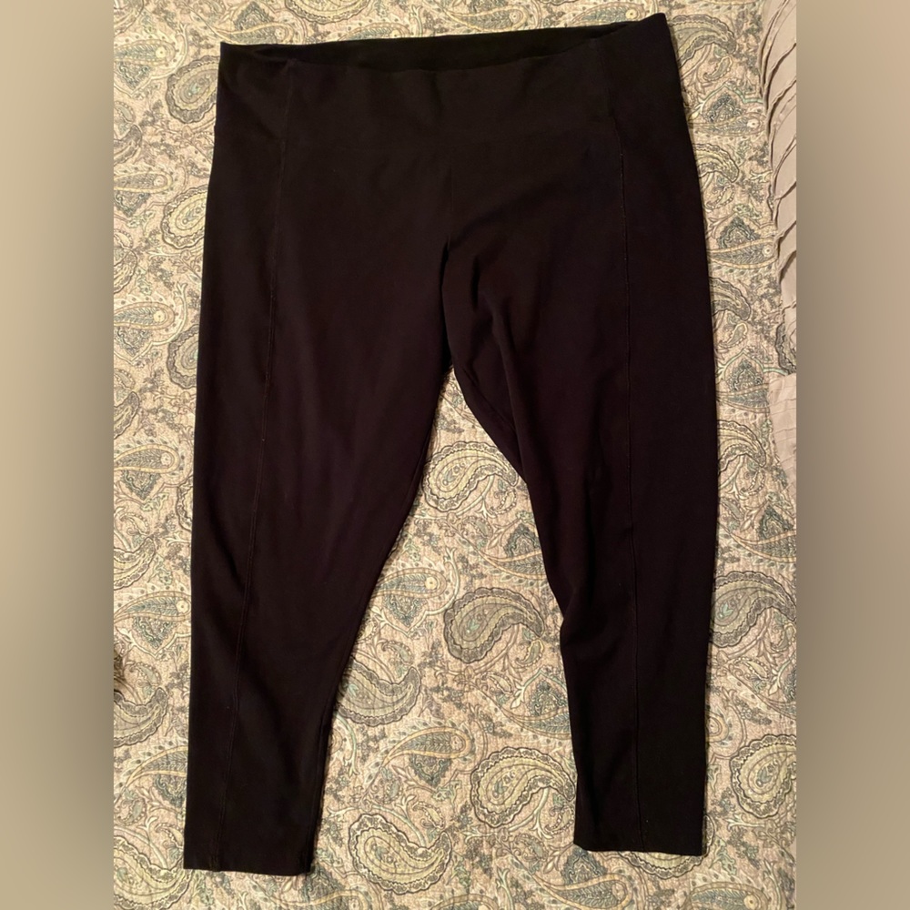 Black 27” high-rise tummy control leggings. Plus size